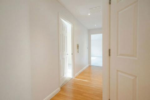 2 bedroom apartment to rent, Waterside Heights, Dickens Heath B90