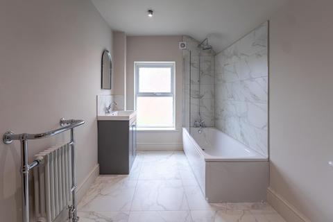 2 bedroom terraced house to rent, School Lane, Hartford, CW8