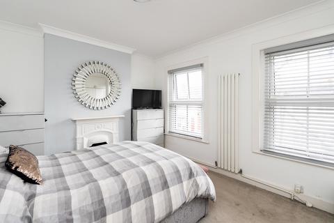 3 bedroom semi-detached house for sale, Falkland Road, Dorking
