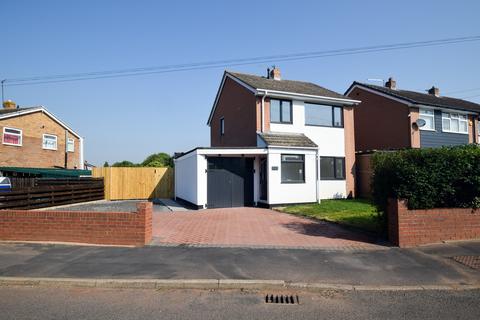 3 bedroom detached house for sale, Fieldhouse Drive, Muxton, Telford