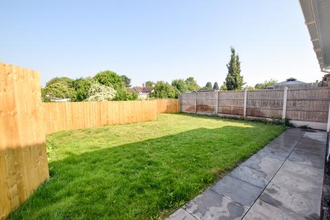 3 bedroom detached house for sale, Fieldhouse Drive, Muxton, Telford
