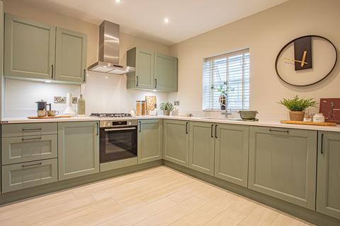 3 bedroom terraced house for sale, Whitehall Road West, Bradford, BD11