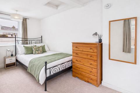 5 bedroom house share to rent, Cheltenham Place, Plymouth PL4