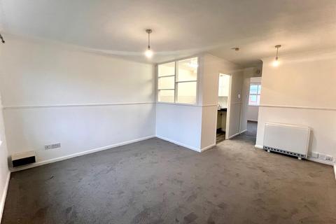 1 bedroom apartment to rent, Ascot Court, India Road, Gloucester