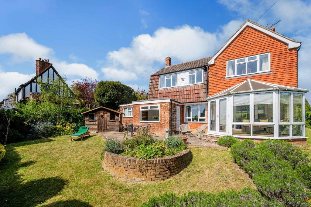 House exterior, garden