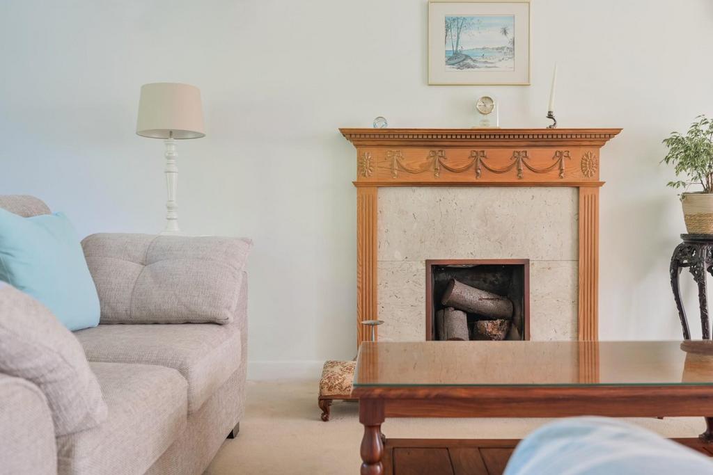 Living room, fireplace