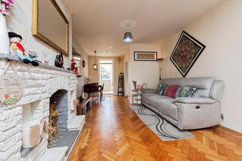 3 bedroom terraced house for sale, Culvers Avenue, Carshalton, SM5