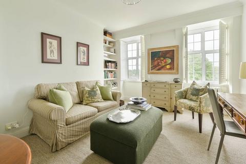 undefined, Heathfield Terrace, Turnham Green, London, W4