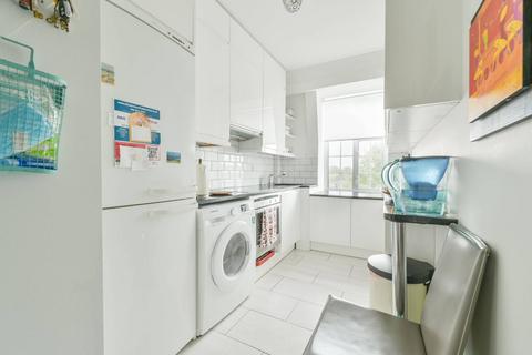 undefined, Heathfield Terrace, Turnham Green, London, W4