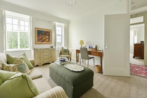 Heathfield Terrace, Turnham Green, London, W4