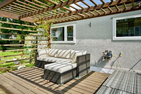 2 bedroom park home for sale, The Green, Romford, RM3