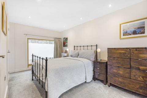 undefined, Lily Mews, Kennington, London, SE11