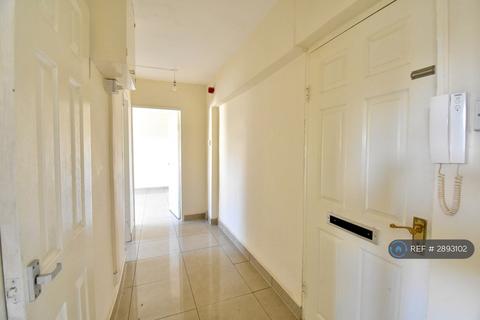 1 bedroom flat to rent, The Hendre Flats, Brynmawr, Wales, NP23