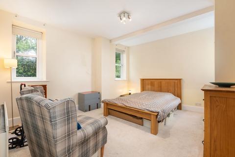 undefined, 6 Falcon Cliff Apartments , Douglas