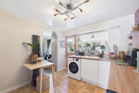 2 bedroom semi-detached house for sale, Highfield Avenue, Driffield, YO25 5ER