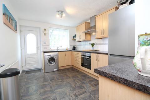 2 bedroom terraced house for sale, East Street, High Spen