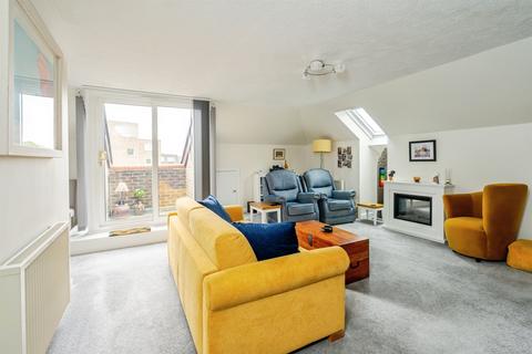 2 bedroom flat for sale, Marian Way, Bognor Regis