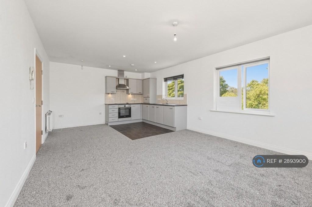Apartment in Leeds, Killingbeck, West Yorkshire - View 4