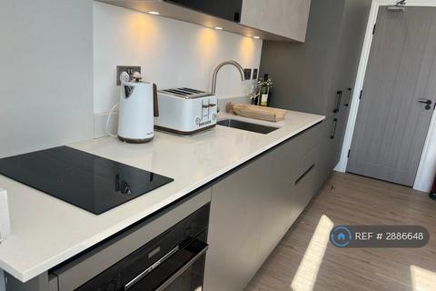 Studio to rent, Barrington Road, Altrincham, WA14