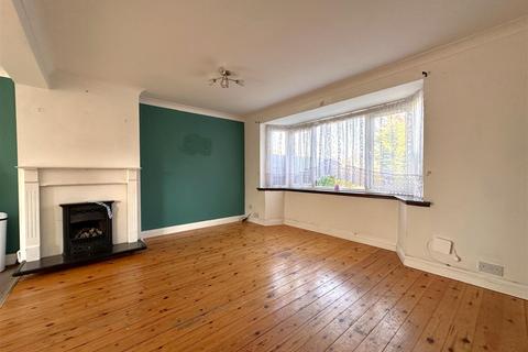 3 bedroom semi-detached house for sale, Philip Road, Newark