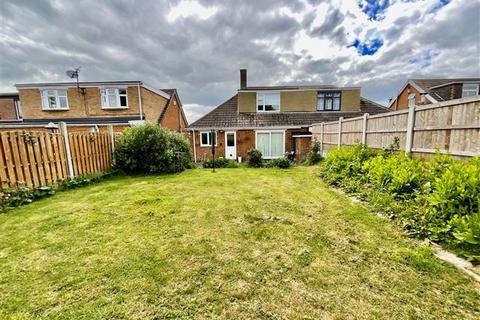 3 bedroom bungalow for sale, Rosegarth Avenue, Aston, Sheffield, S26 2DD