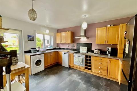 3 bedroom bungalow for sale, Rosegarth Avenue, Aston, Sheffield, S26 2DD