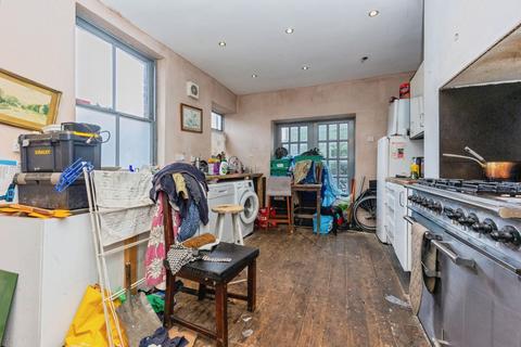 4 bedroom end of terrace house for sale, Mauldeth Road, Manchester, Greater Manchester, M14
