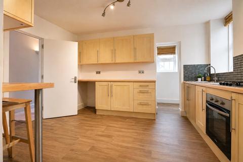 3 bedroom terraced house for sale, Barnstaple Street, South Molton, Devon, EX36