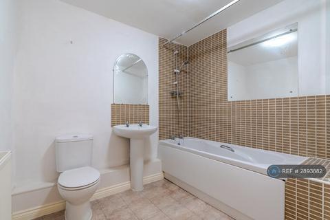 1 bedroom flat to rent, Shawbury Avenue Kingsway, Gloucester, GL2