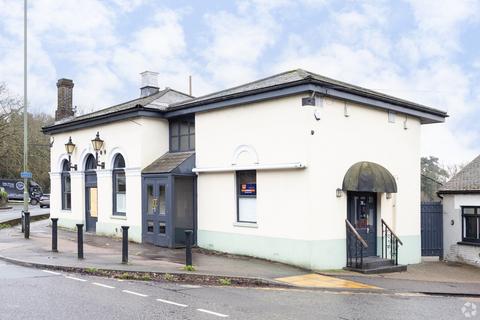 Restaurant to rent, Heath Rd Weybridge KT13 8UE