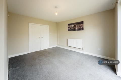 3 bedroom semi-detached house to rent, Broadwater, Rotherham, S63