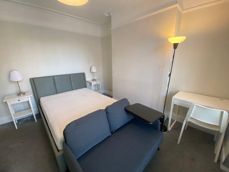 Apartment in Maidstone, Kent - View 3