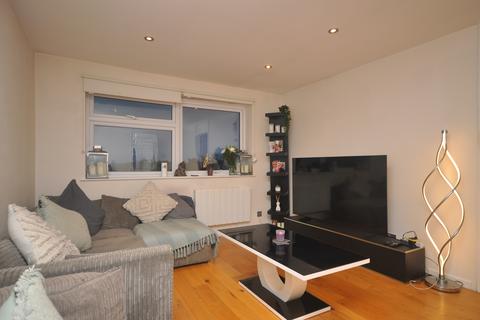 1 bedroom flat to rent, Holdbrook Way, Romford, Essex