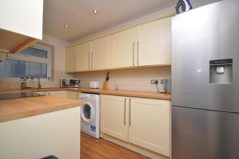 1 bedroom flat to rent, Holdbrook Way, Romford, Essex