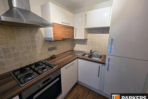 2 bedroom flat to rent, Heathfield Court, Sholing