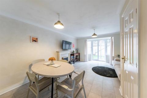 3 bedroom semi-detached house for sale, Gordale Close, Northwich CW8