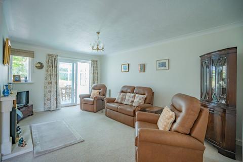 3 bedroom detached bungalow for sale, Thirlstane Road, Malvern, Worcestershire, WR14