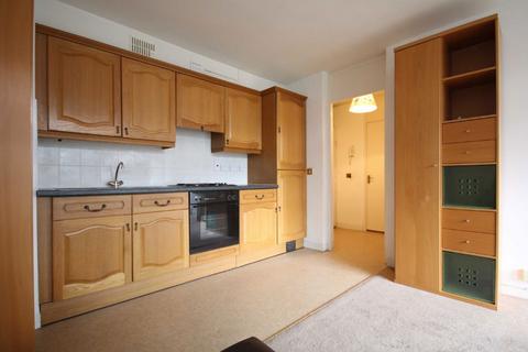 1 bedroom flat to rent, Barbican, London EC2Y