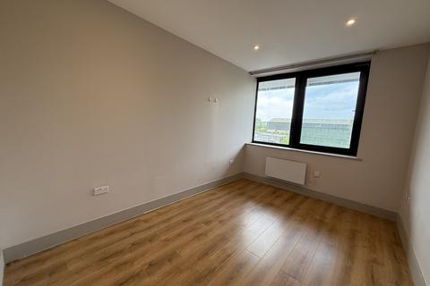 1 bedroom flat to rent, Quilters Way, Stoke Mandeville, AYLESBURY