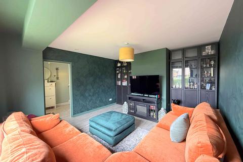 3 bedroom semi-detached house for sale, Highlands Lane, Halifax HX2