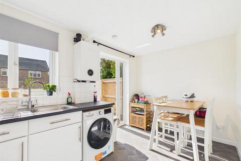 2 bedroom semi-detached house to rent, Dundee Drive, Stamford