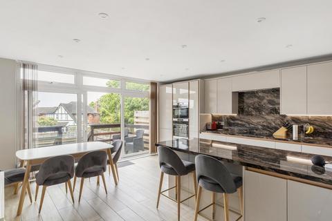 4 bedroom end of terrace house for sale, London W5