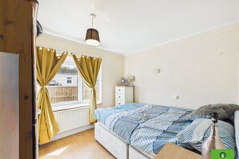 undefined, Sunset Drive, Romford RM4