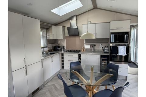 2 bedroom park home for sale, Aberconwy Resort and Spa, Conwy, LL32