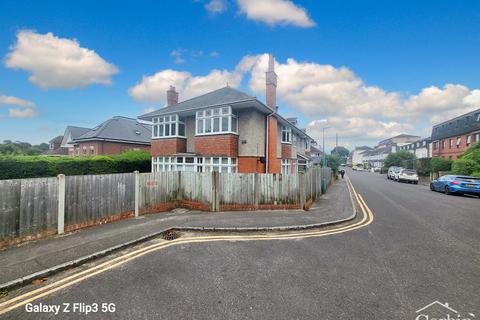 Flat - Norwich Avenue, Bournemouth, BH2 5