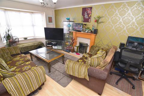 4 bedroom semi-detached house for sale, College Road, Alum Rock, Birmingham