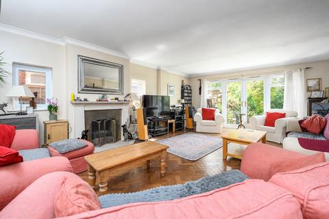 6 bedroom detached house for sale, Sidney Road, Walton-on-Thames, KT12