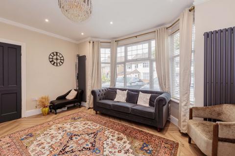 4 bedroom semi-detached house for sale, Upton Road, Slough SL1