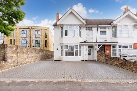 Upton Road, Slough SL1