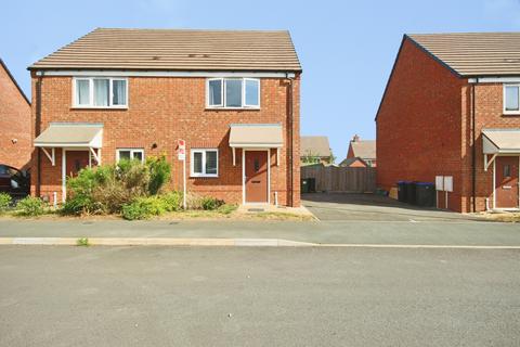 2 bedroom semi-detached house for sale, Beehive Street, Warwick